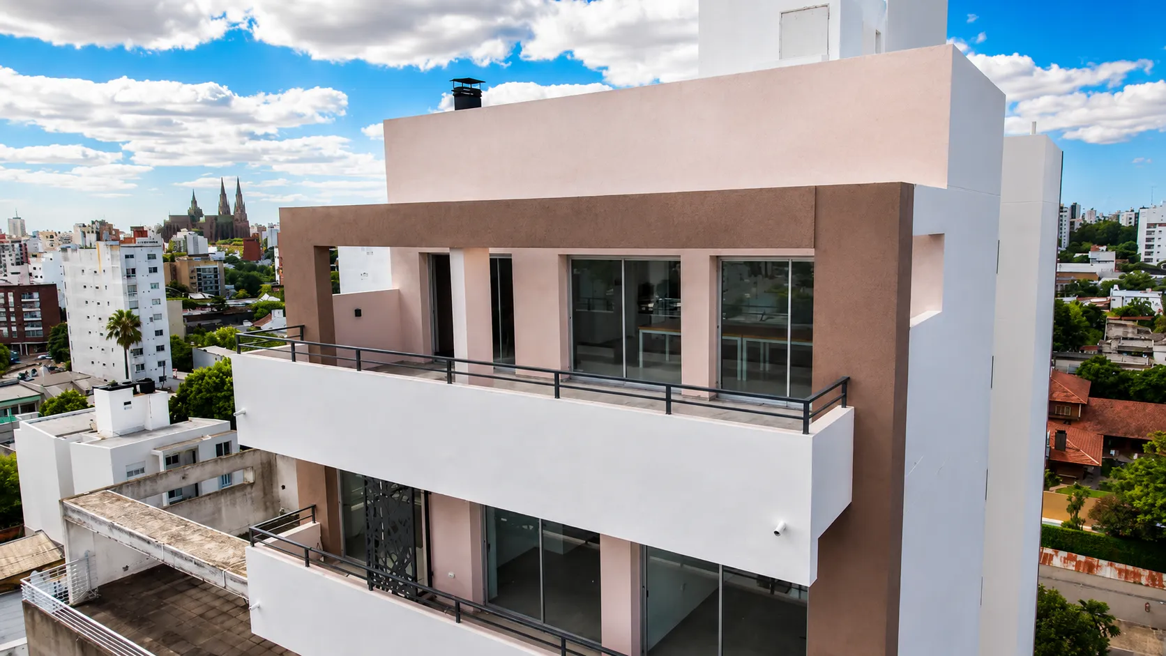 19 e/ 61 y 62 — galería