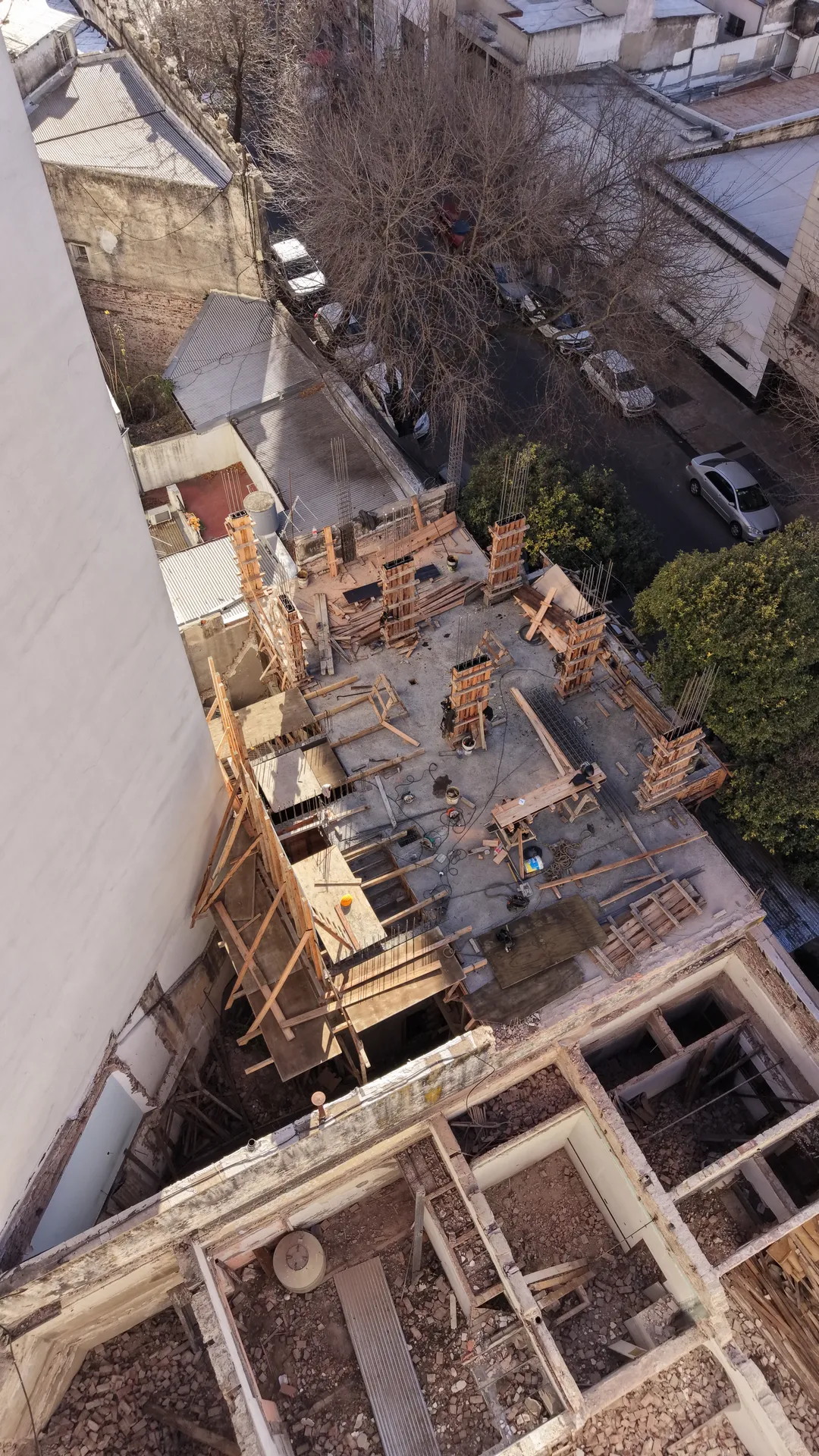 2 e/ 45 y 46 — avance de obra, etapa 1