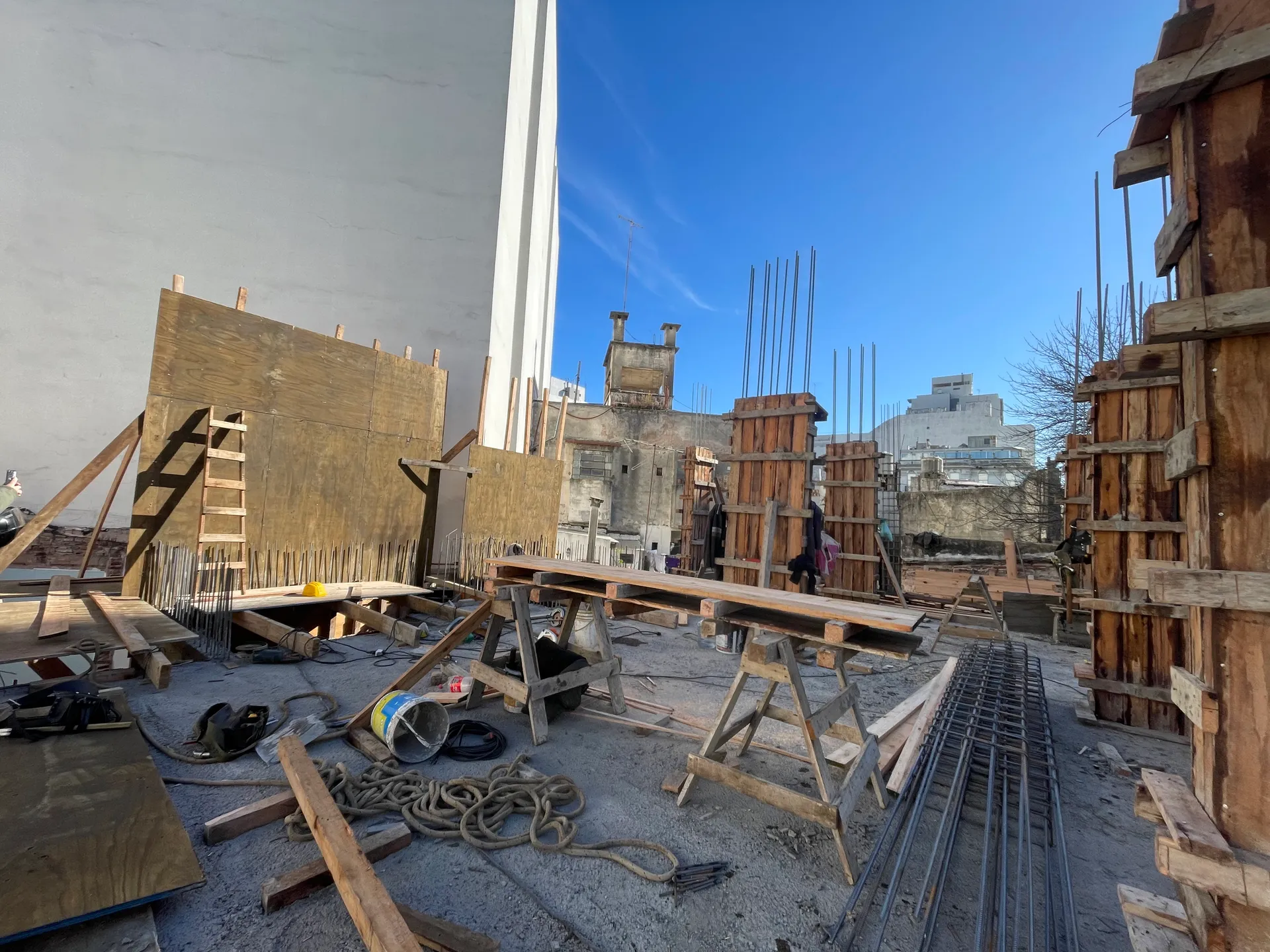 2 e/ 45 y 46 — avance de obra, etapa 1