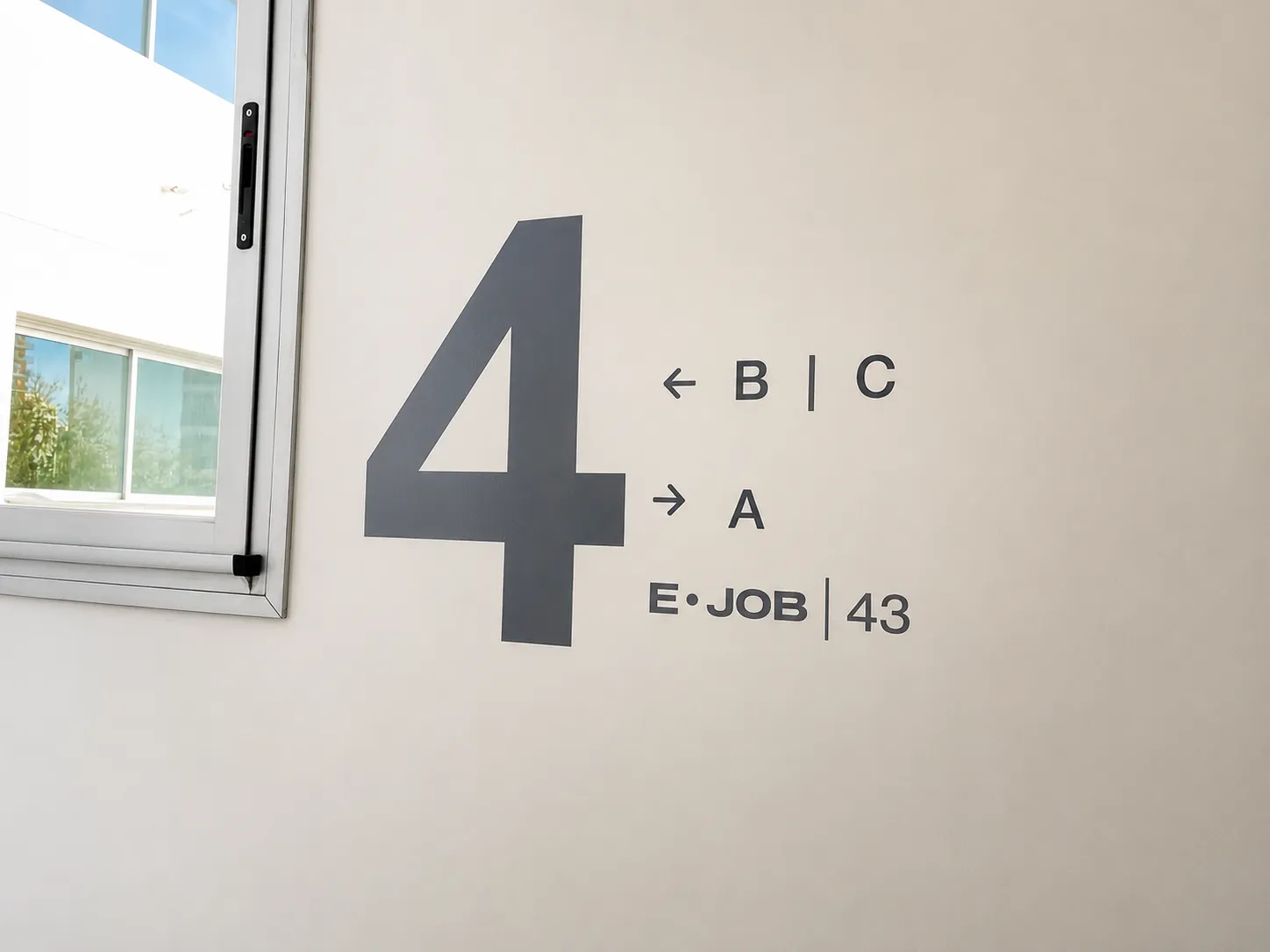 43 E/ 11 Y 12 — galería