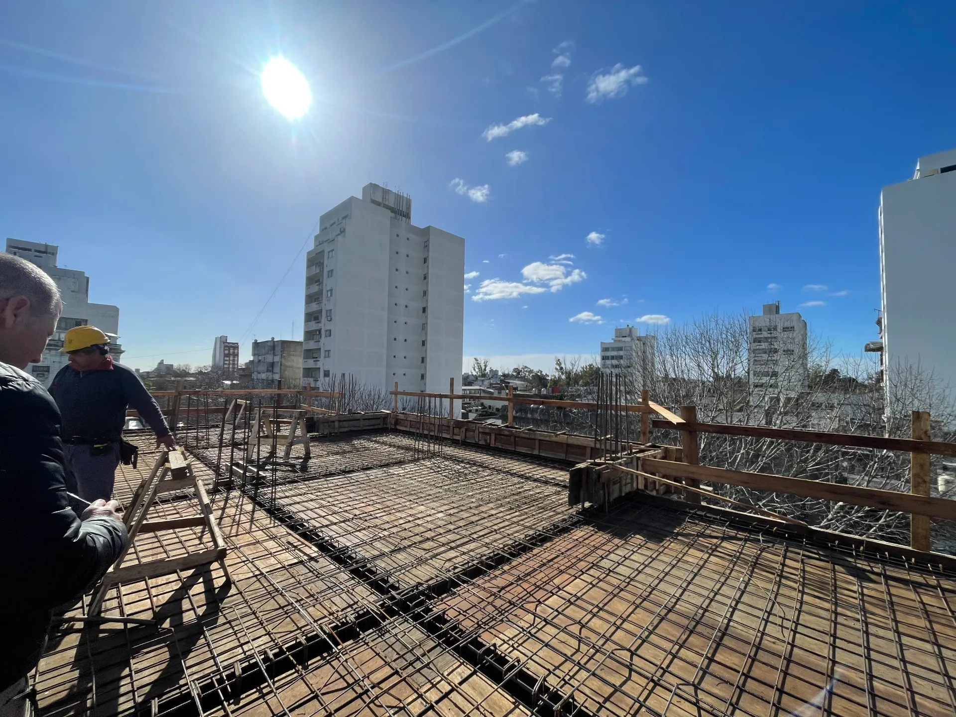 2 e/ 45 y 46 — galería