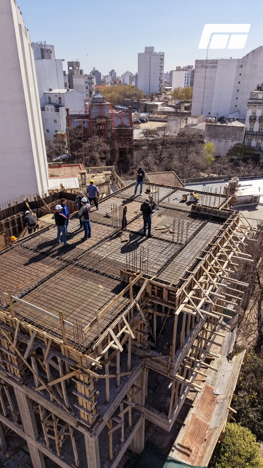 2 e/ 45 y 46 — galería